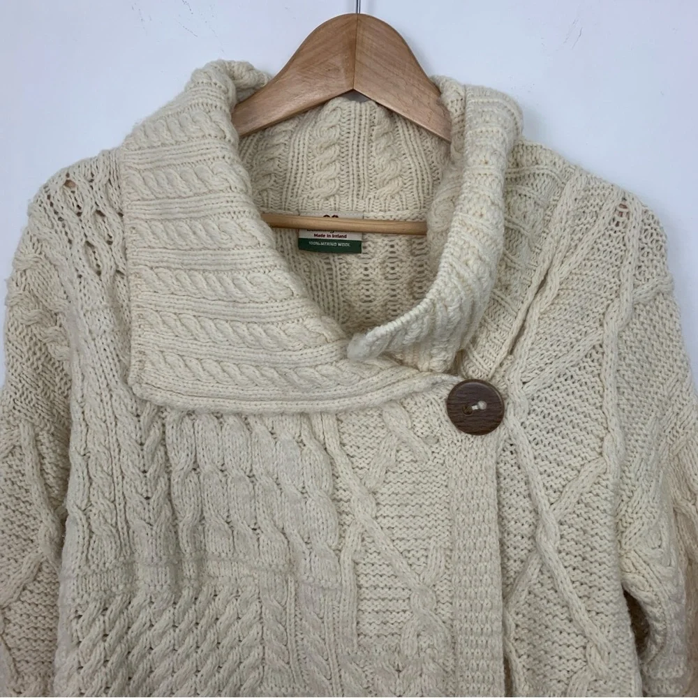 Carraig Donn Irish Chunky Collared Aran Cable Knit Sweater - Picture 8 of 12